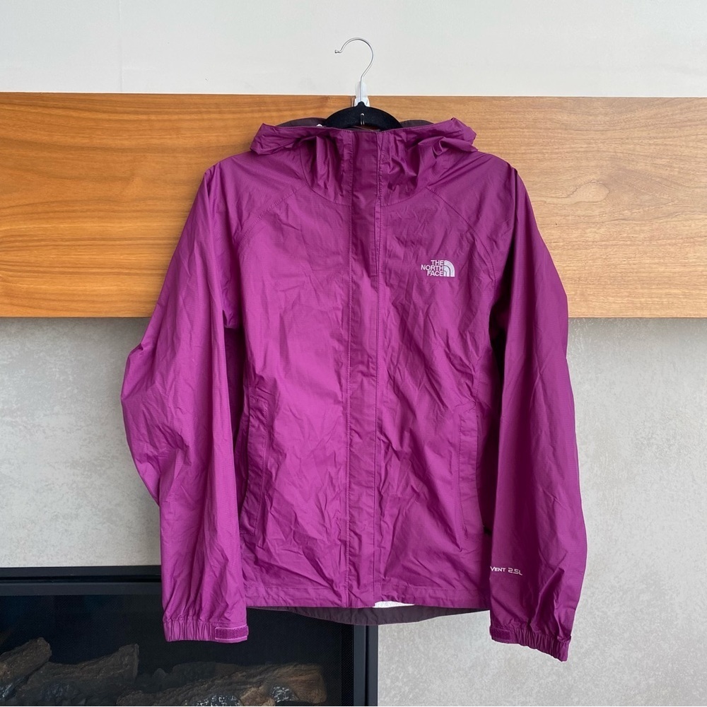 The North Face Venture Waterproof Dryvent Hooded Rain Jacket Purple, Size S